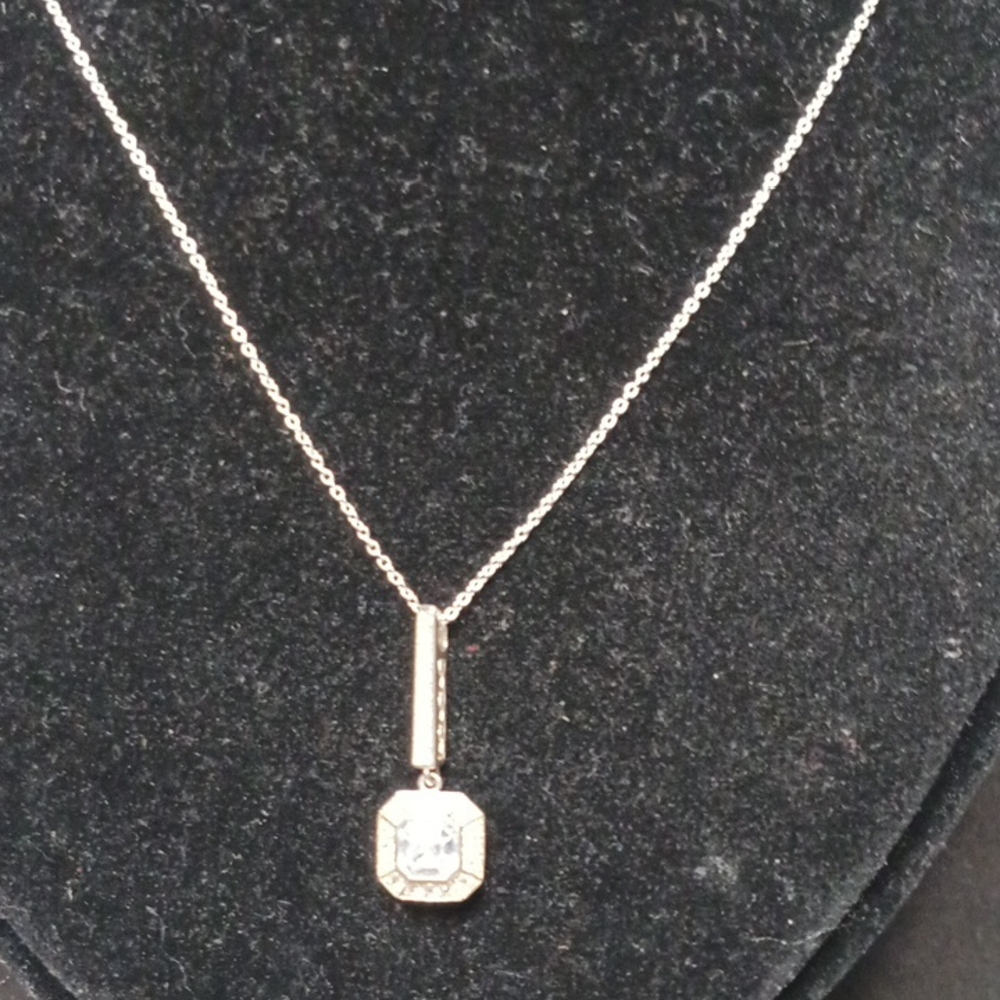 Avon Silver 18" White Crystal Pendant Necklace - NWOT